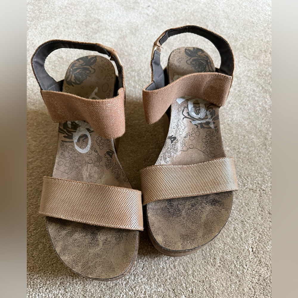 Tan Open-Toe Sandals Heels comfortable